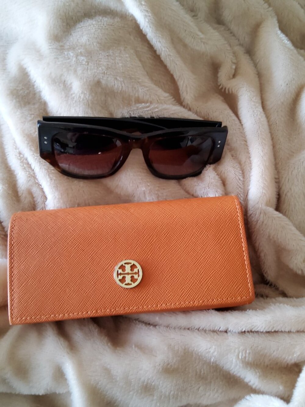 Tory Burch Sunglasses [scratched lens]
